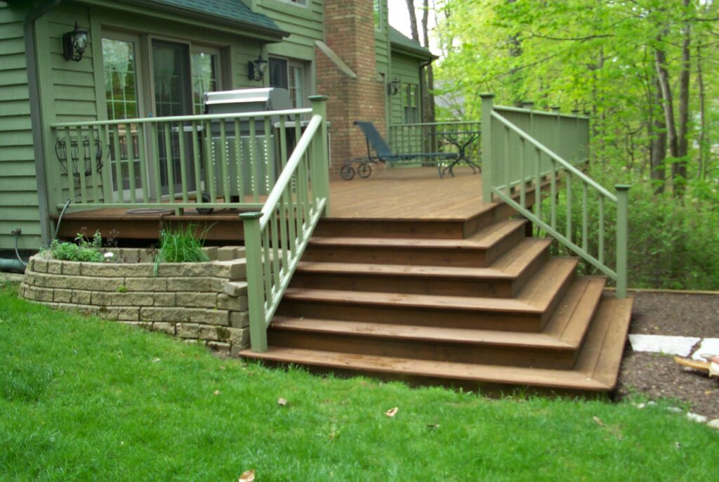 deck cleaning, restoration & sealing services